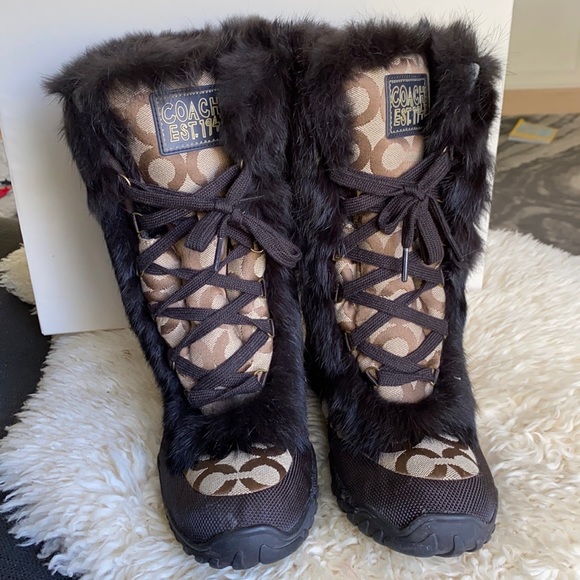Coach snow boots with rabbit fur trim